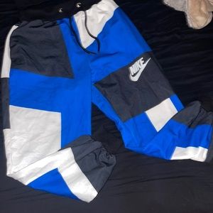 Custom made jogger with bra